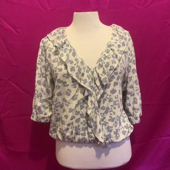 One clothing Los Angeles size large blue animal print crop style top - Picture 6 of 7